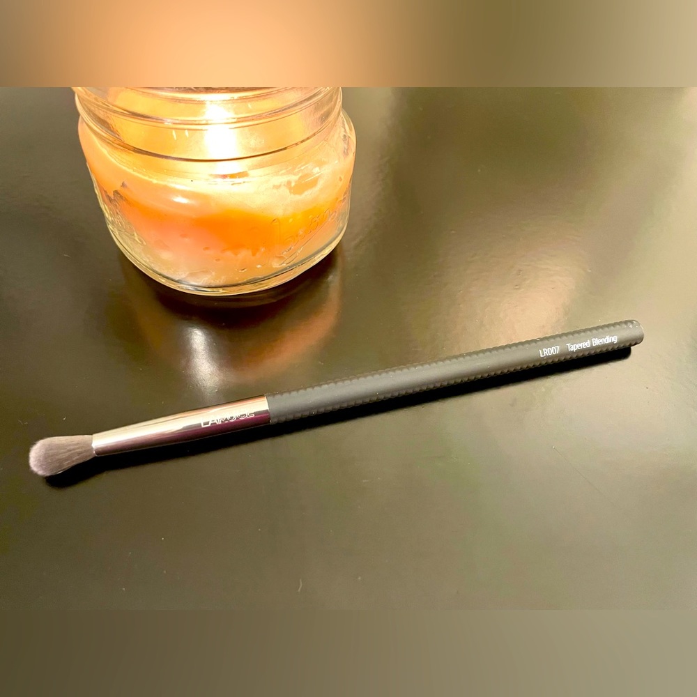 LARUCE LR007 Tapered Blending Brush